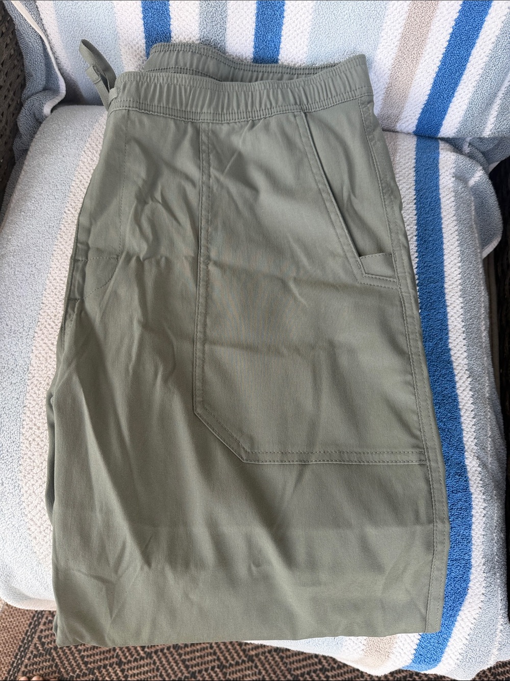 Prana Men's Casual Elastic-Waist Olive Green Pants- worn once, 36 x 30. Nice!